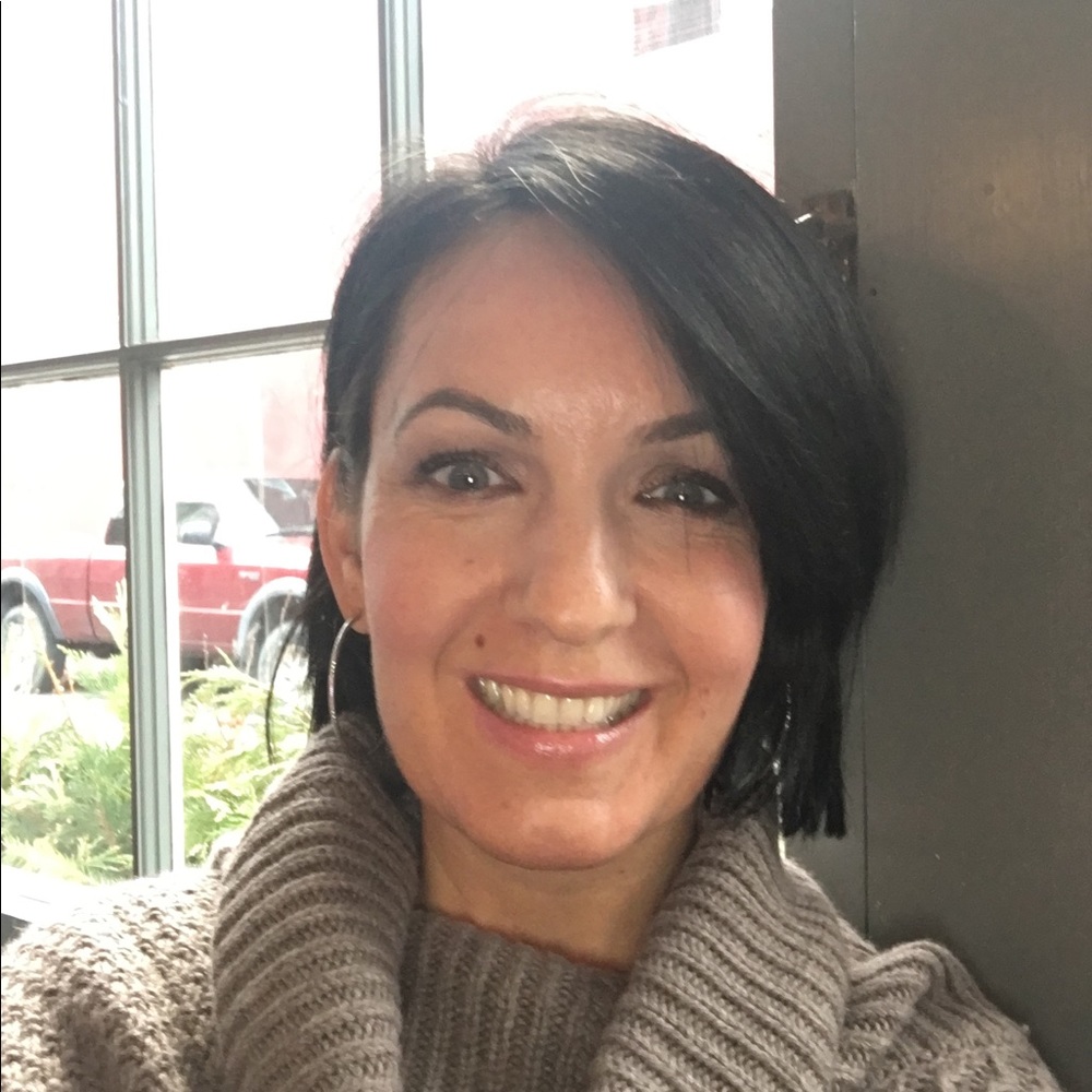 Meet your Posher, Lucia